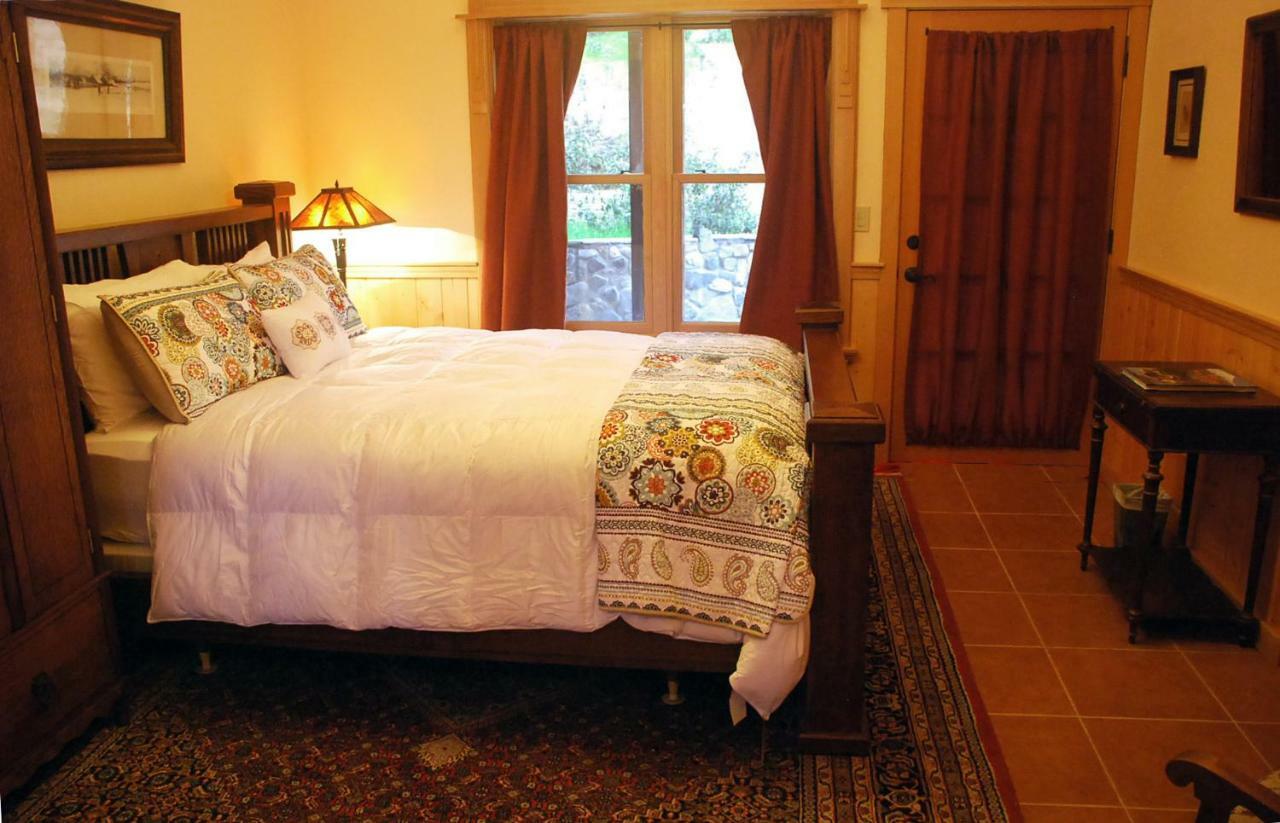 Sierra Trails Inn Марипоса Екстериор снимка
